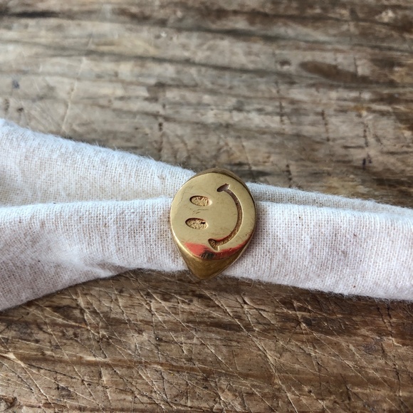 Gold plated SMILE FACE Signac size 7 - Picture 5 of 5